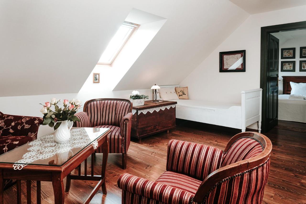 Kosbor Panzio Bed & Breakfast Magyarszombatfa Dış mekan fotoğraf