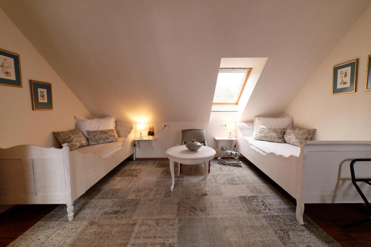 Kosbor Panzio Bed & Breakfast Magyarszombatfa Dış mekan fotoğraf