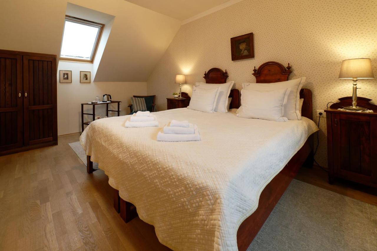 Kosbor Panzio Bed & Breakfast Magyarszombatfa Dış mekan fotoğraf
