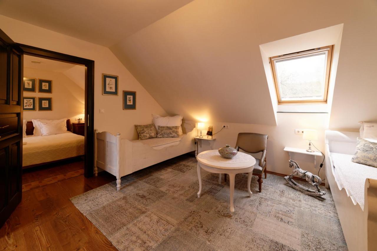 Kosbor Panzio Bed & Breakfast Magyarszombatfa Dış mekan fotoğraf