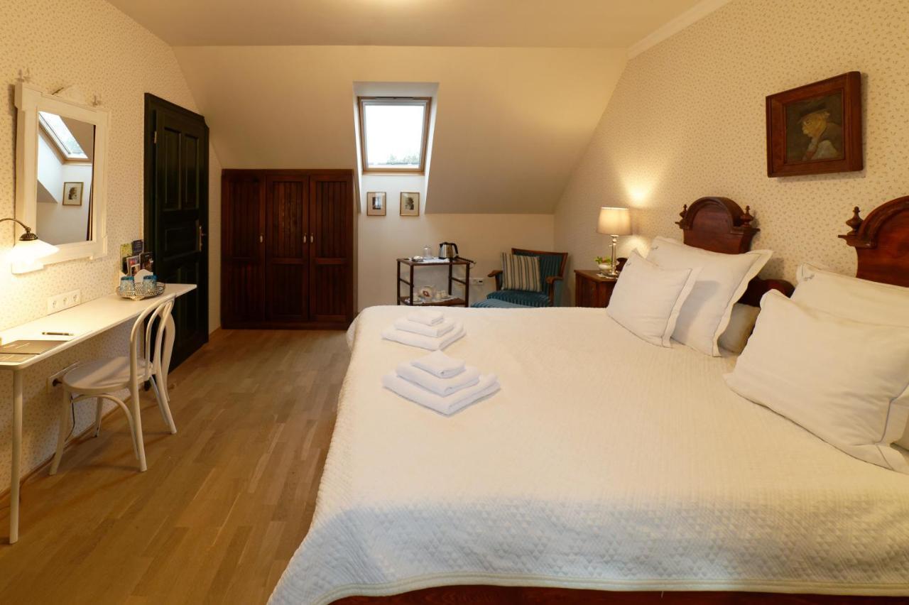 Kosbor Panzio Bed & Breakfast Magyarszombatfa Dış mekan fotoğraf